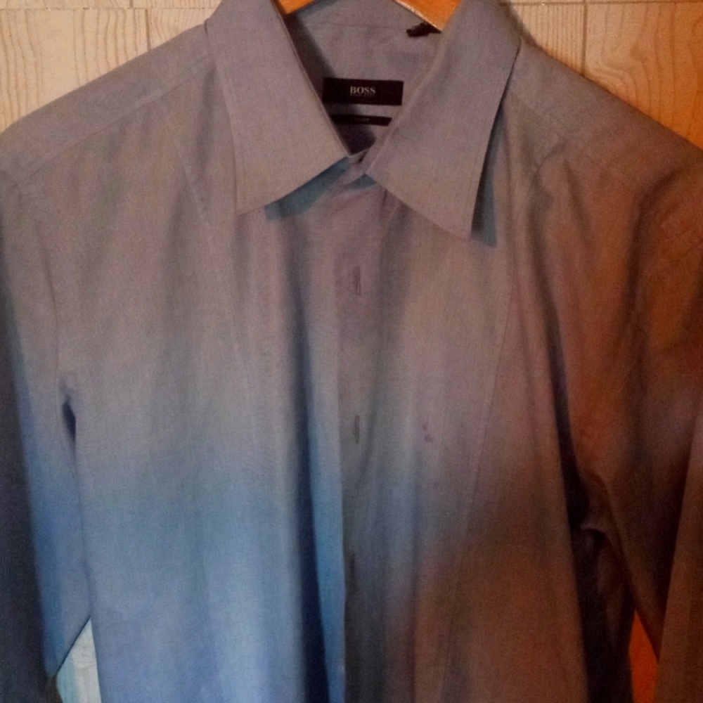 Beautiful Hugo Boss business casual shirt